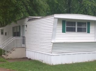 88 College Dr, Auburn Hills, MI
