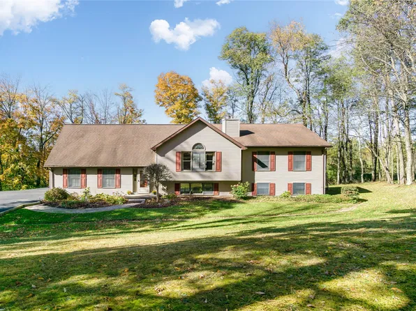 1121 Hollister Rd, Owego, NY 13827