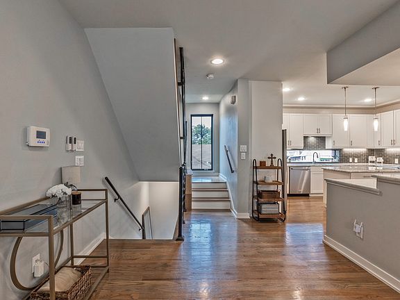 5th image of 2201 Annex Ave