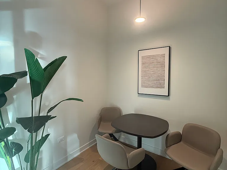 1100-15 W Grand Ave #318 — Photo 34