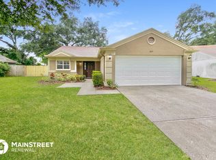 1615 Tailor Rd, Lutz, FL 33559