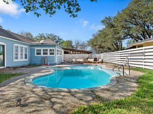 318 Victoria St, Navasota, TX 77868
