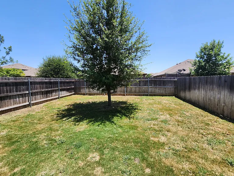 546 Creekside Frst — Photo 16
