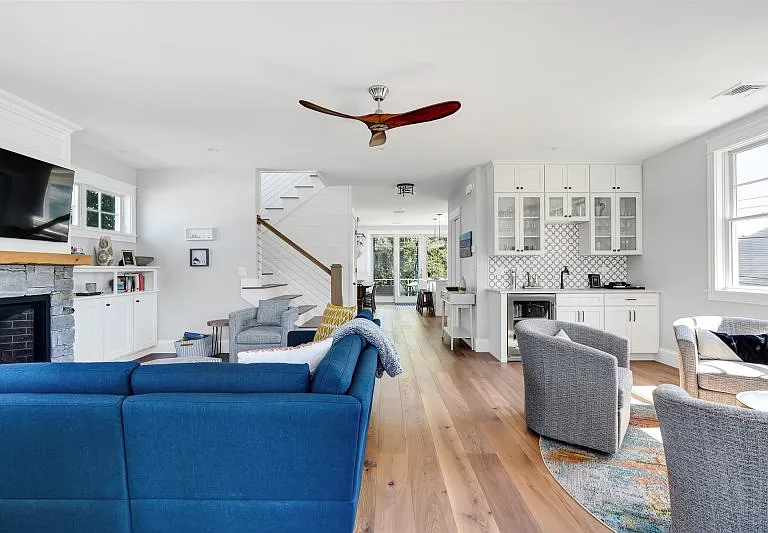 8 Avenue 2 — Photo 13
