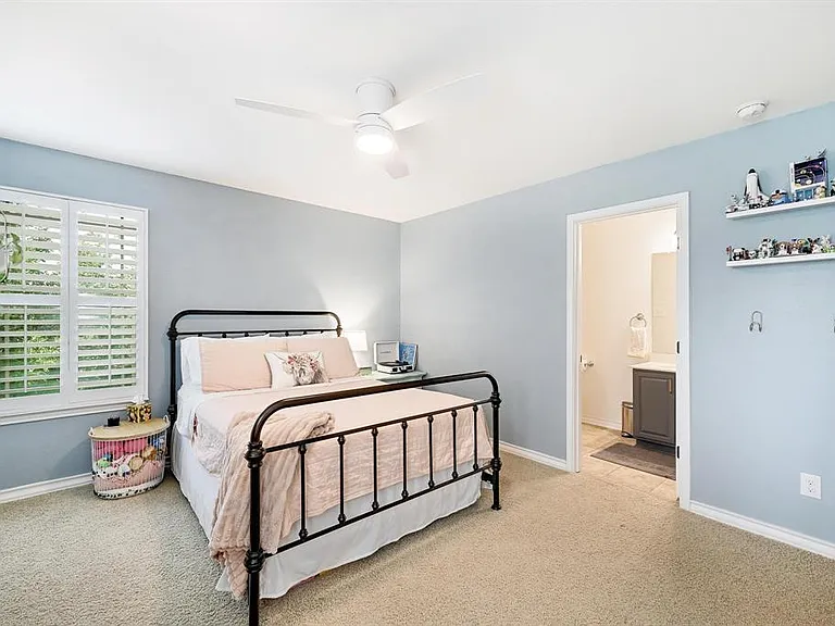 7721 Haggans Ln — Photo 23