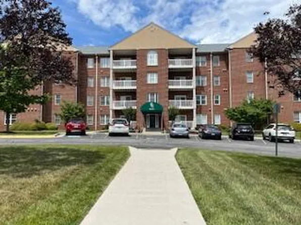 4444 Pheasant Ridge Rd SW #202, Roanoke, VA 24014