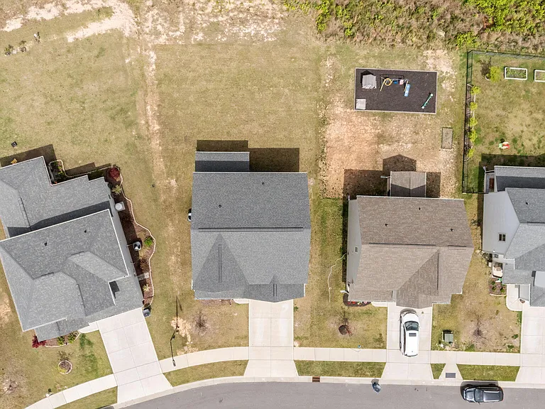 324 Dunston Rd — Photo 45