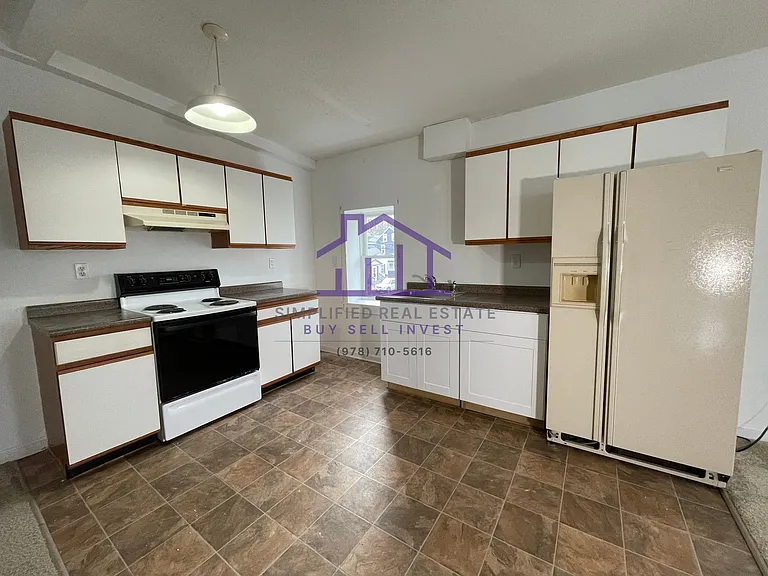 62 Green St #209 — Photo 3