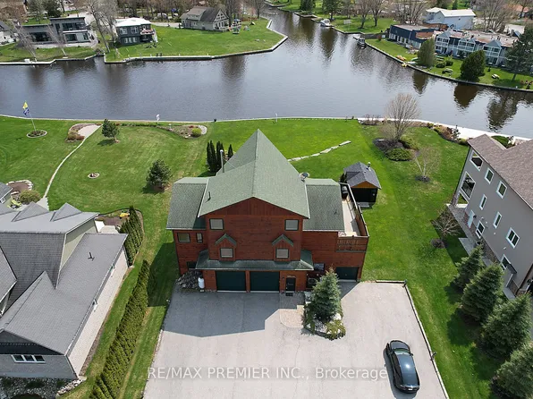 31 Paradise Blvd, Ramara, ON L0K 1B0