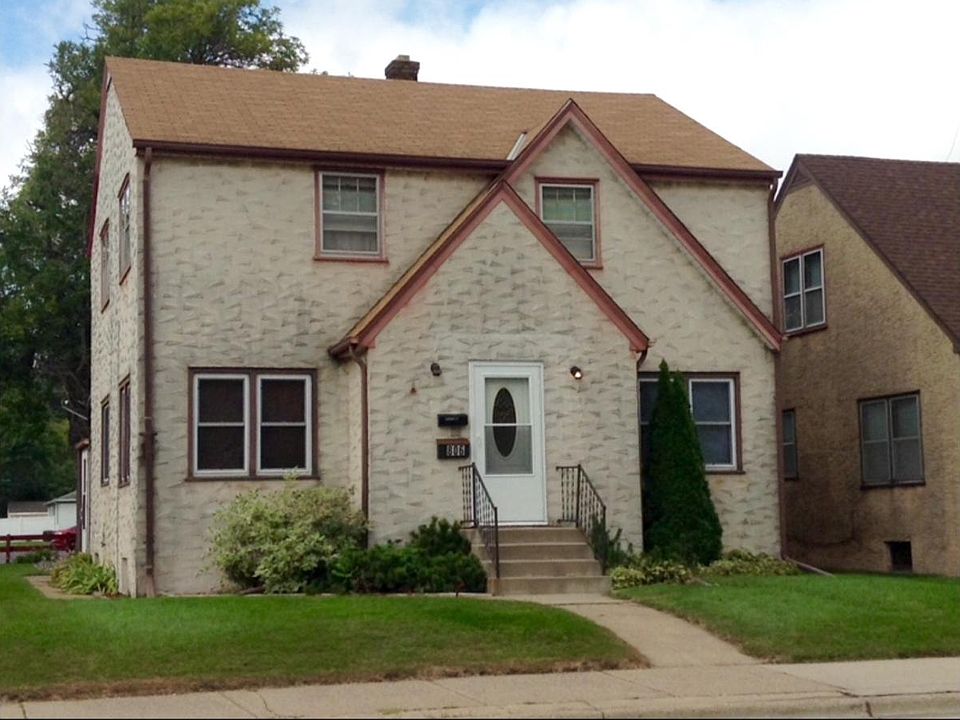 1st image of 806 5th Ave S