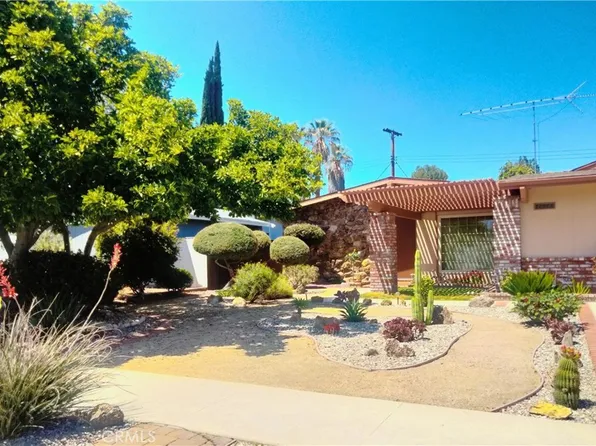22929 Leadwell St, West Hills, CA 91307