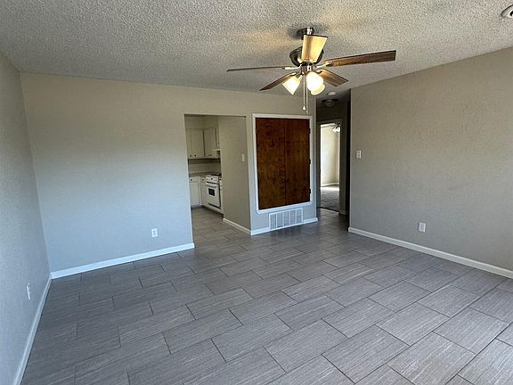 4th image of 1000 Ash St