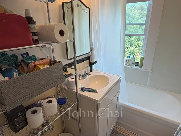 70 Chiswick Rd #21 — Photo 38