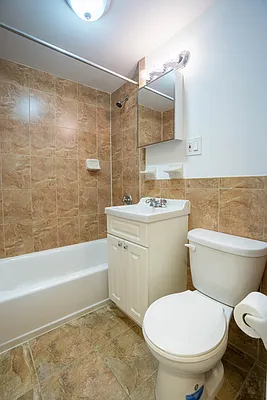 Rented by City Connections Realty | media 4