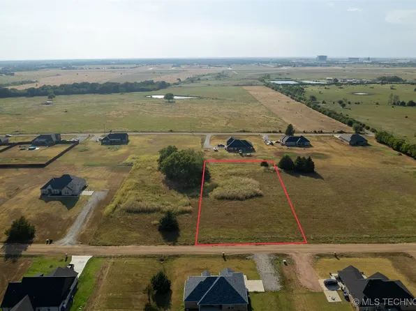 3 Paralee St, Durant, OK 74701