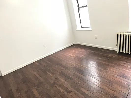 Rented by Tapiro Realty | media 26