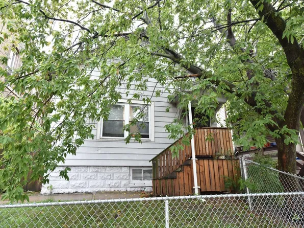 1409 West Greenfield AVENUE, Milwaukee, WI 53204