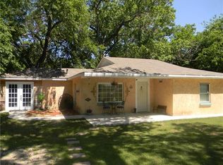 713 Polly Ave, Azle, TX 76020