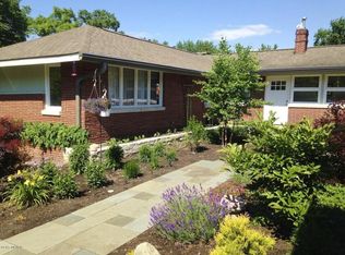 1316 Lewis Ave, Saint Joseph, MI 49085