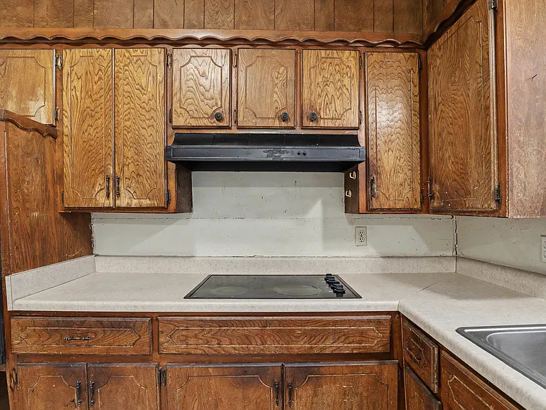 1301 Amhurst Ave — Photo 15