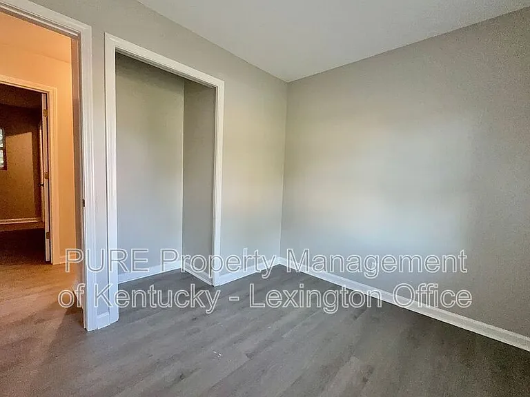 2408 Shandon Dr — Photo 13