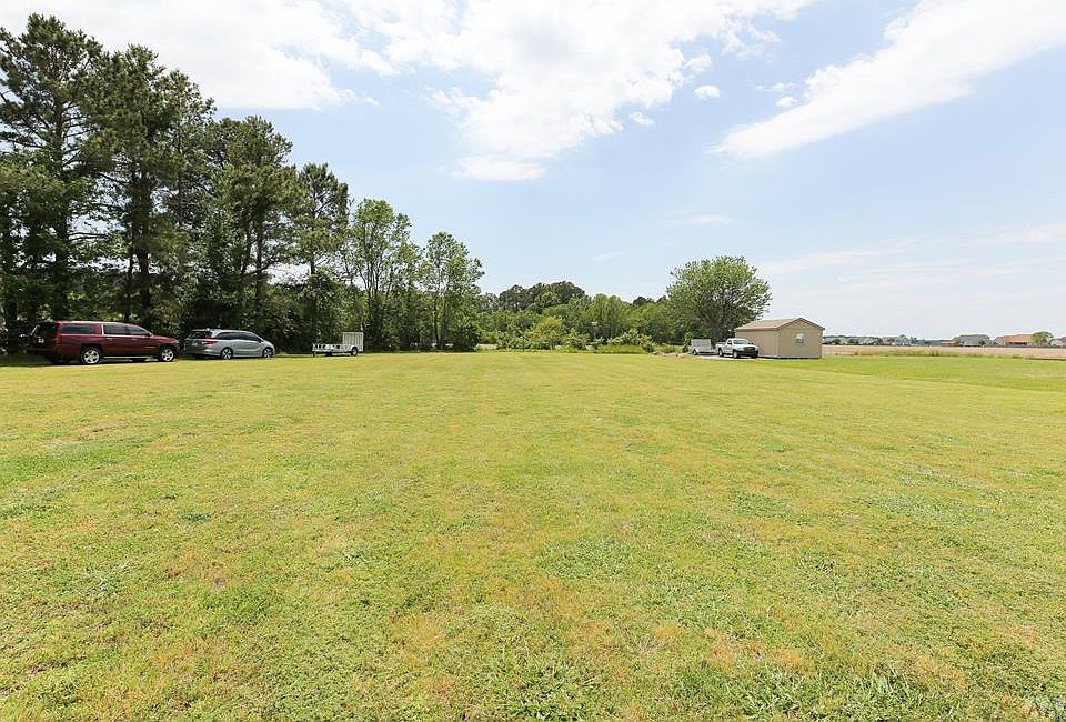 2nd image of 1021 Bateman Dr