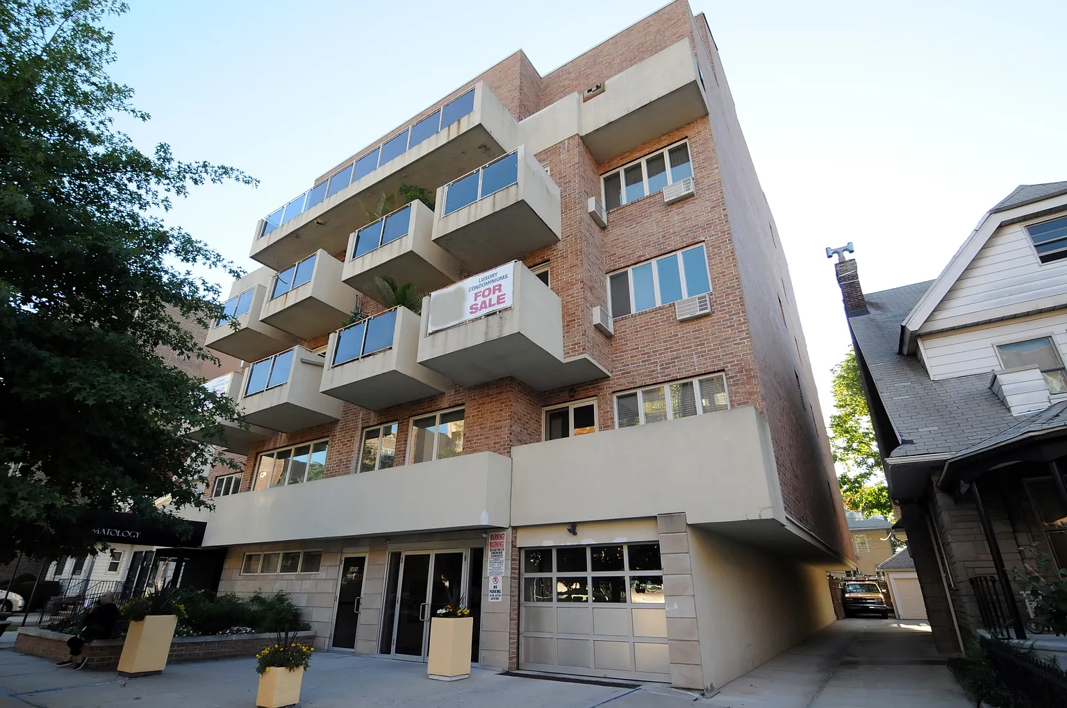 2408 Ocean Ave APT 18 photo 1