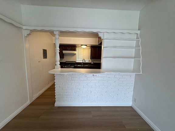 3rd image of 471 W McKinley Ave #U