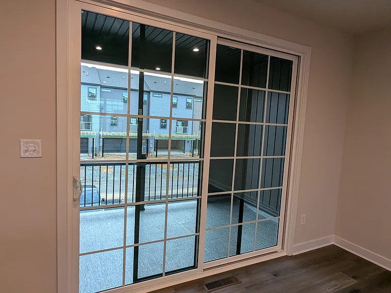 335 E Cochran St — Photo 24