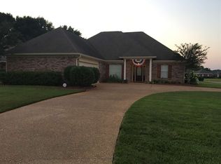 302 Jared Cv, Byram, MS 39272