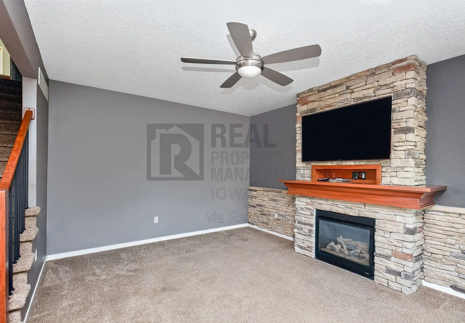 4 bed, 3.5 bath, 2153 sqft, $2,395 — Photo 3
