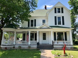 305 W Clay Ave, Plattsburg, MO 64477