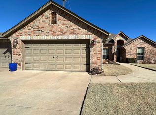 2206 Red Cedar, Woodward, OK 73801