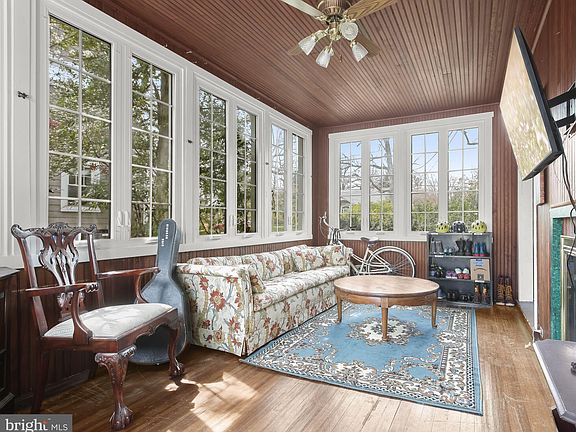 5th image of 117 Oak Dr