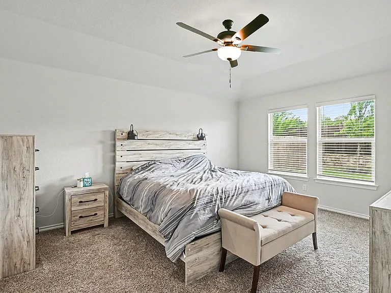 513 Bronze Cir W — Photo 14