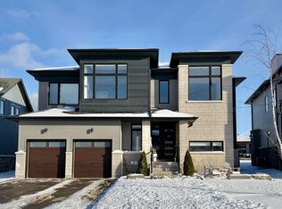 143 Springside Cres, The Blue Mountains, ON L9Y5J6