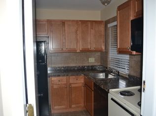 12563 Old Tesson Rd APT D, Saint Louis, MO 63128