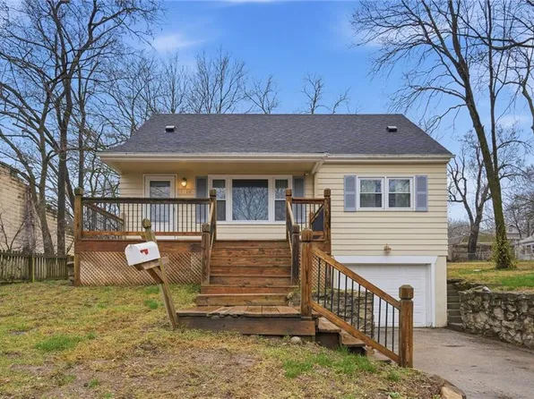 1120 S Leslie St, Independence, MO 64050