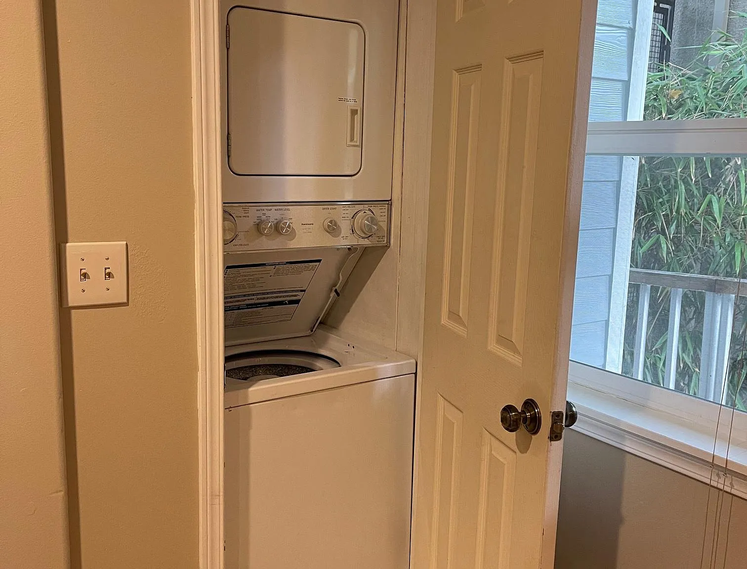 618 W Emerson St — Photo 3