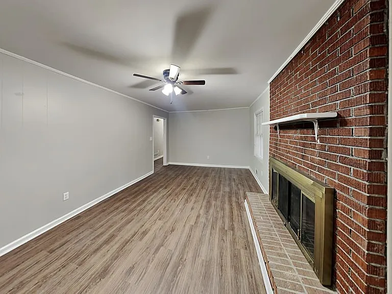 3660 Scarlet Dr — Photo 9
