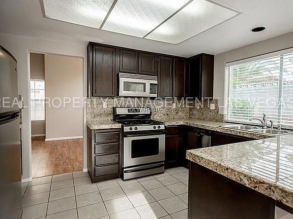3rd image of 7629 Cruz Bay Ct