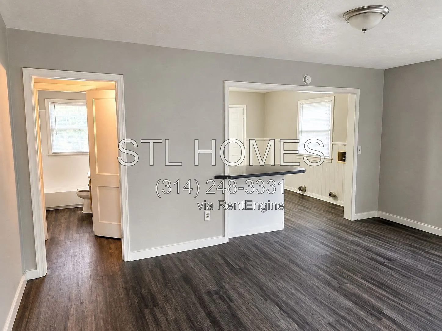 2 bed, 1.0 bath, $1,050 — Photo 3