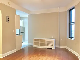 Rented by Matthew Gros-Werter, LREB 