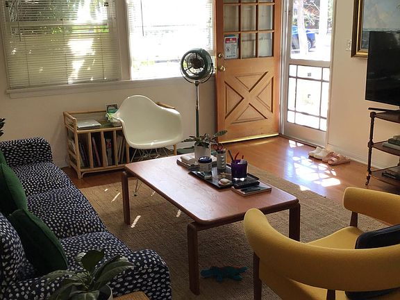 3rd image of 1209 Lucille Ave
