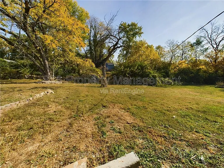 7433 Arleta Blvd — Photo 10