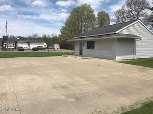 7005 Marsh Rd, Plainwell, MI 49080
