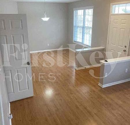2nd image of 1856 Red Phister Dr