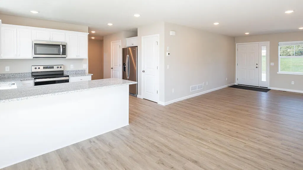 3 bed, 2.5 bath, 1624 sqft, $2,250 — Photo 3