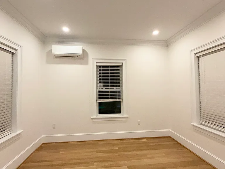 7 Victoria St #1 — Photo 6