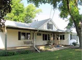 2733 Lake Fork Rd, Kenney, IL 61749